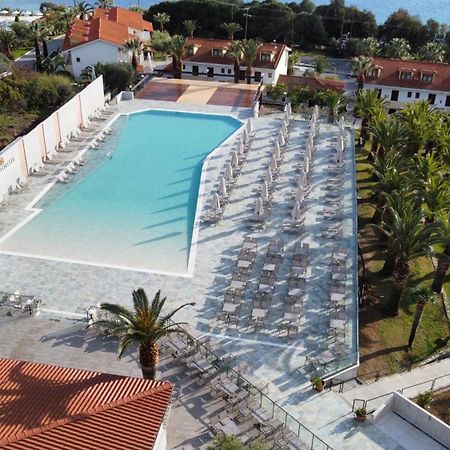 Aristoteles Holiday Hotel And Spa Ouranoupoli Exterior photo