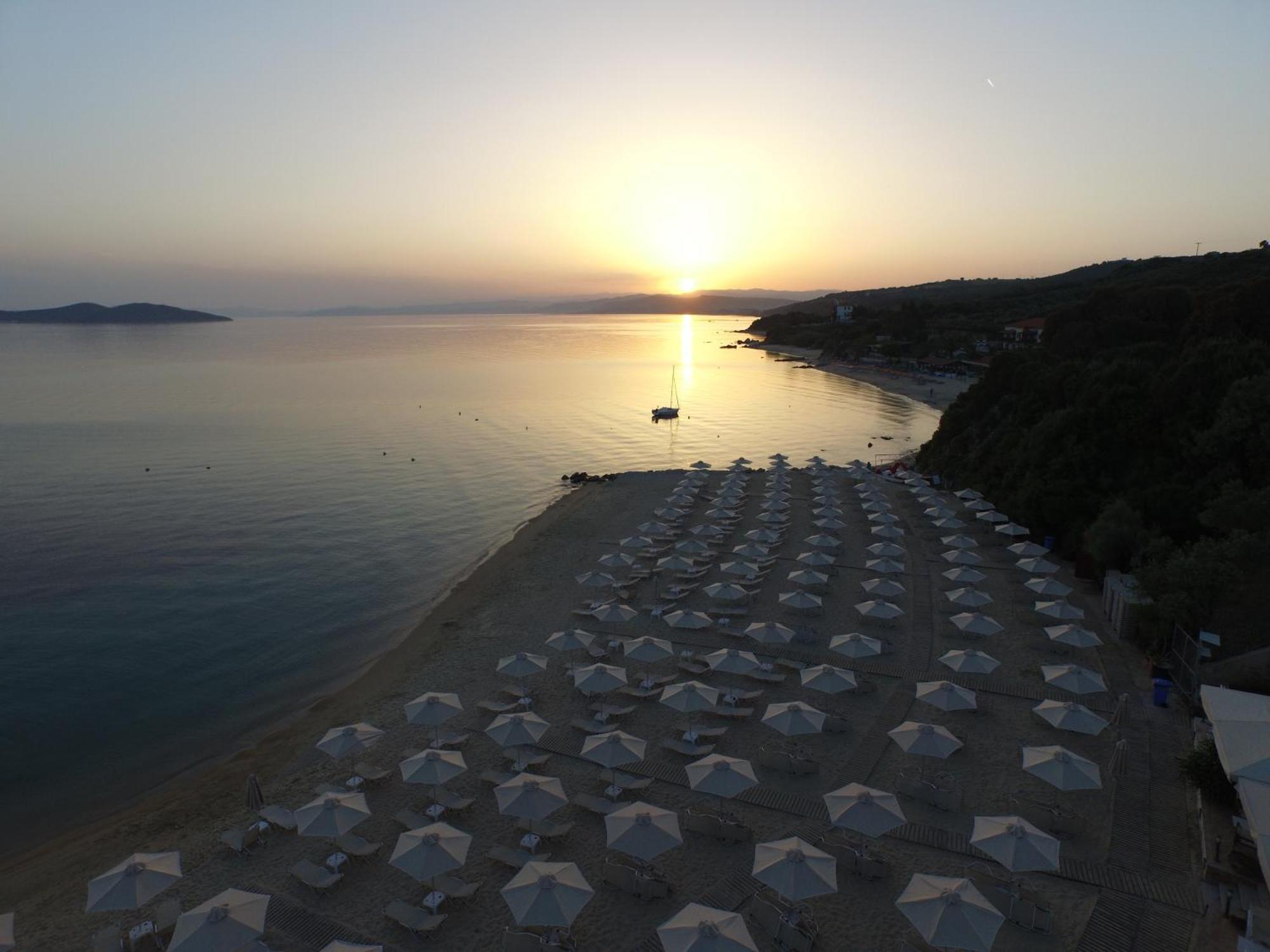 Aristoteles Holiday Hotel And Spa Ouranoupoli Exterior photo