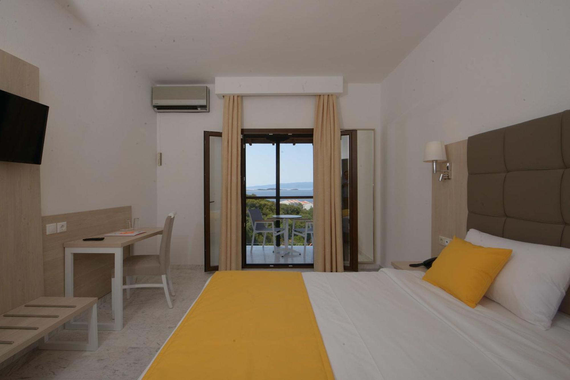 Aristoteles Holiday Hotel And Spa Ouranoupoli Exterior photo