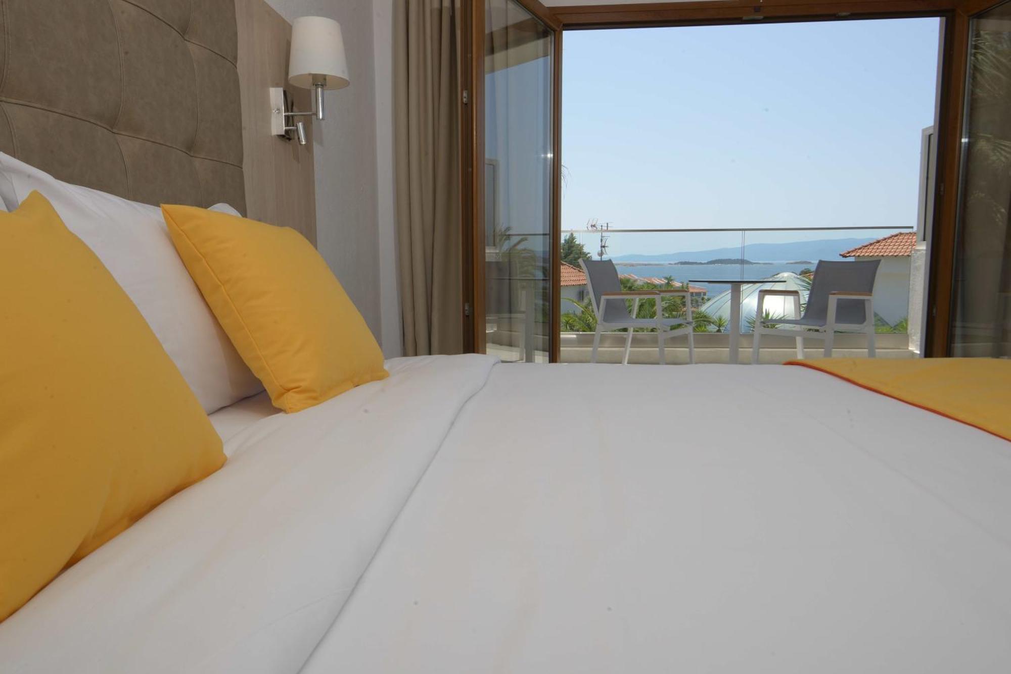 Aristoteles Holiday Hotel And Spa Ouranoupoli Exterior photo