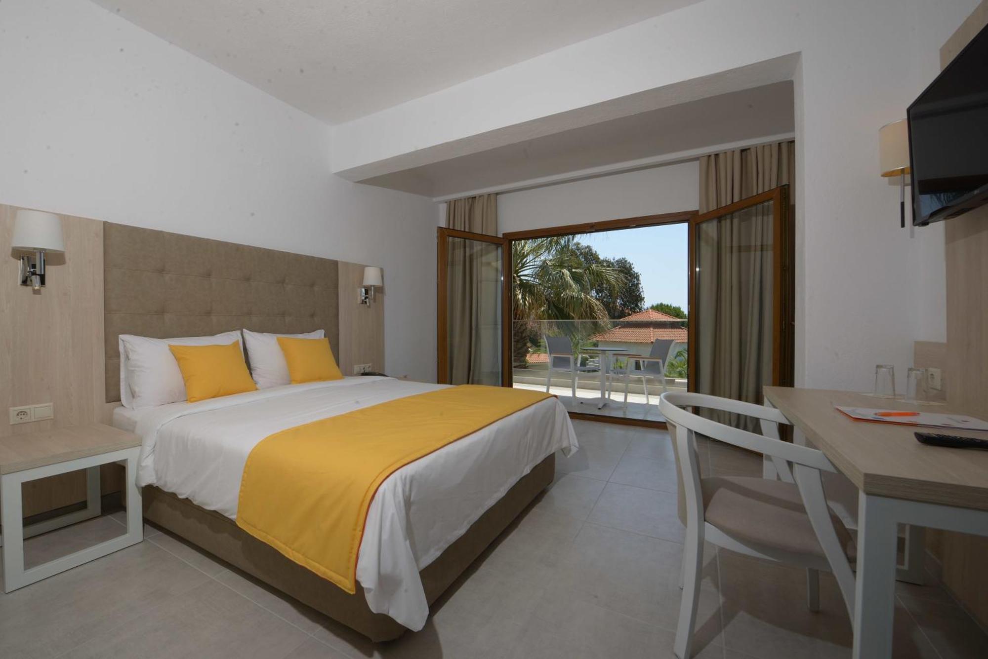 Aristoteles Holiday Hotel And Spa Ouranoupoli Exterior photo