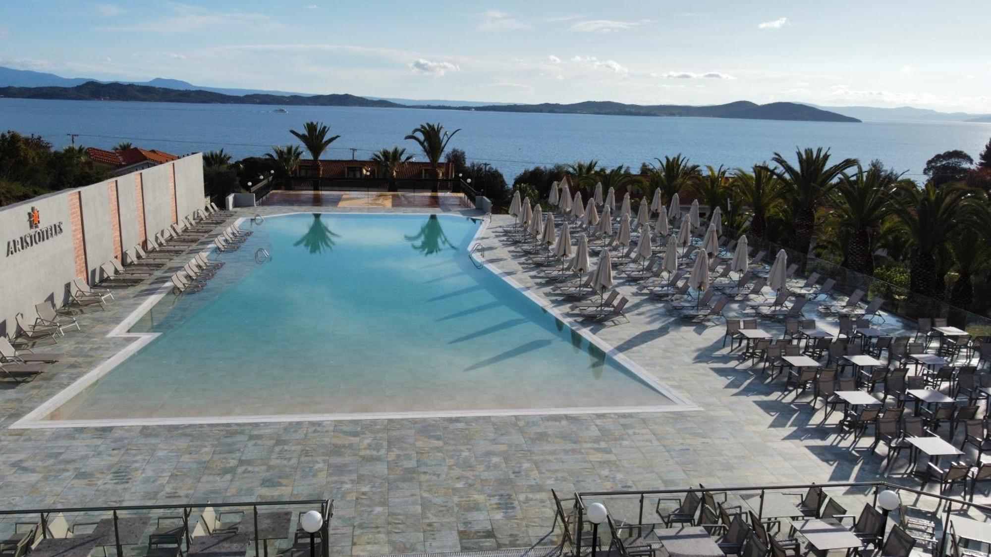 Aristoteles Holiday Hotel And Spa Ouranoupoli Exterior photo