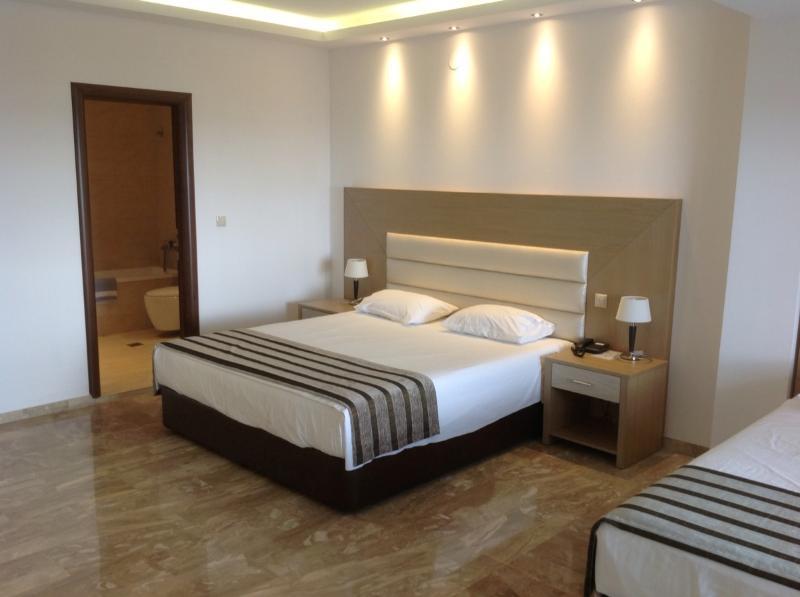 Aristoteles Holiday Hotel And Spa Ouranoupoli Exterior photo