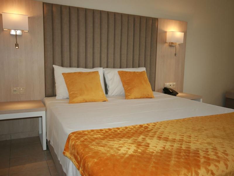 Aristoteles Holiday Hotel And Spa Ouranoupoli Exterior photo